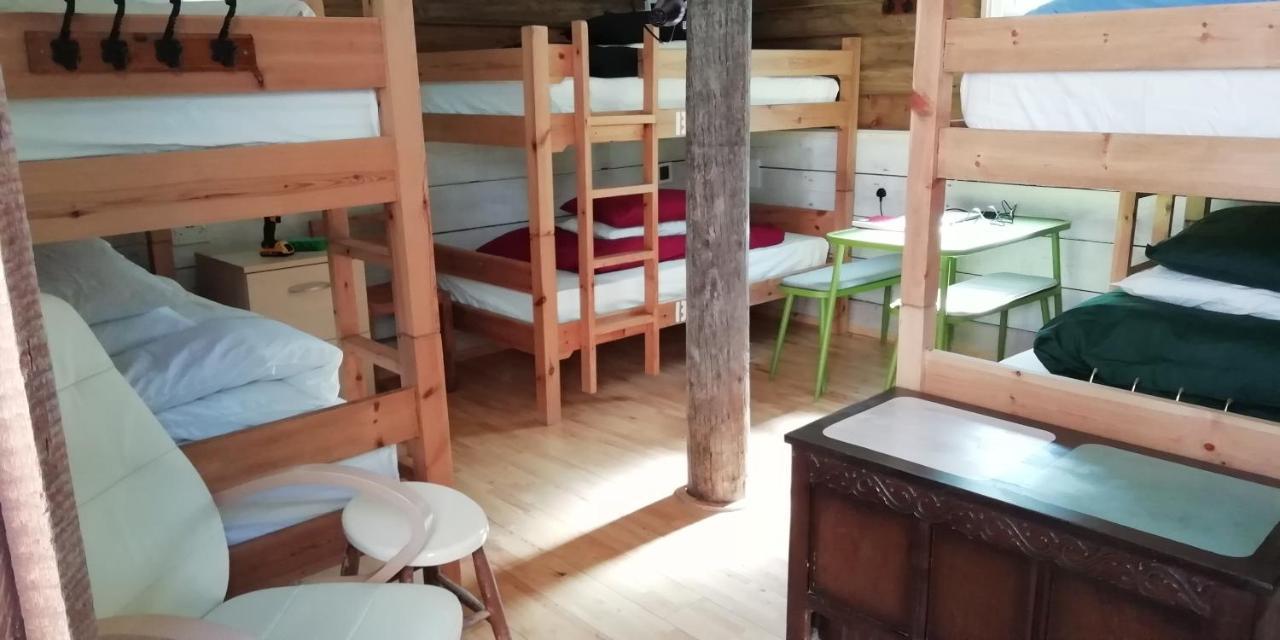 Albergue Eden'S Yard Backpackers St Austell Exterior foto